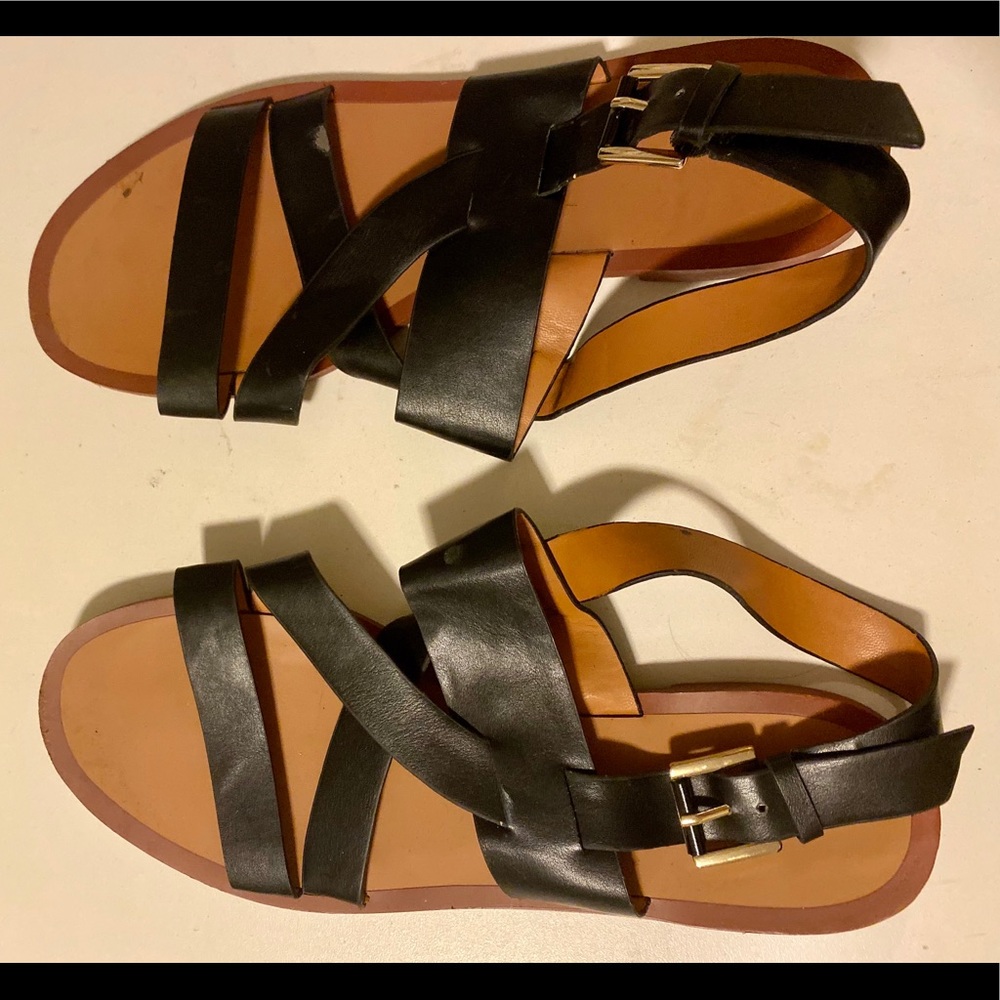 Black and brown vegan leather flat strappy sandals
